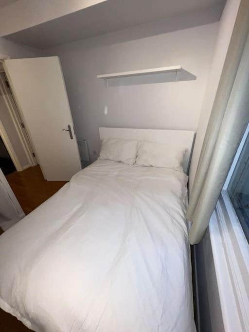 Lovely 1 Bedroom Apartment In West Kensington Лондон Экстерьер фото